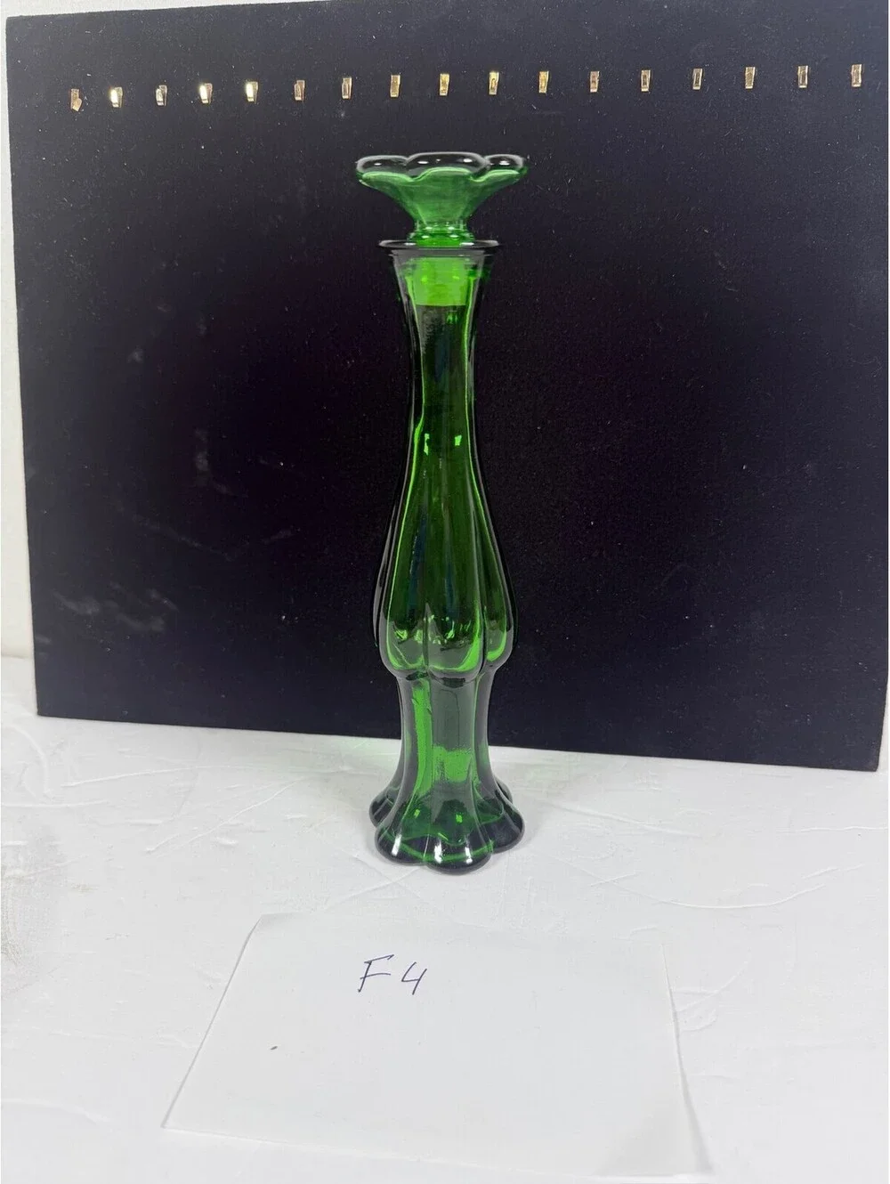 Vintage Emerald Green Glass Bud Vase Decanter with Flower Stopper F4